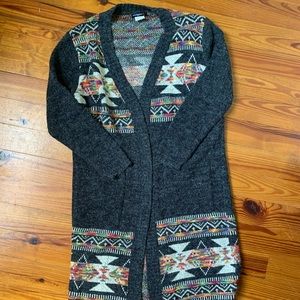 Grey and white shall, with multicolored pattern